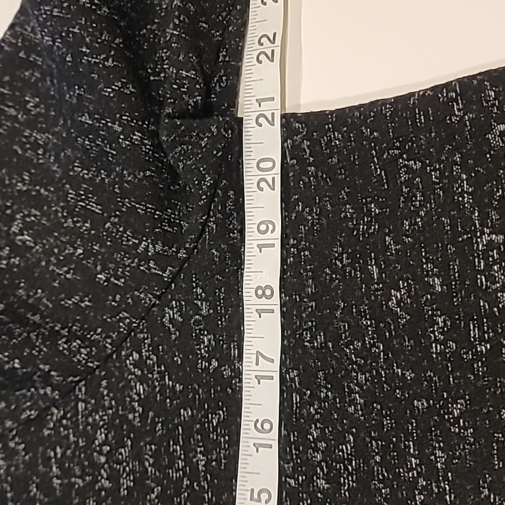 W5 Zipper Back Sweatshirt CropTop Zipper Back Black Gray Medium - Picture 10 of 12